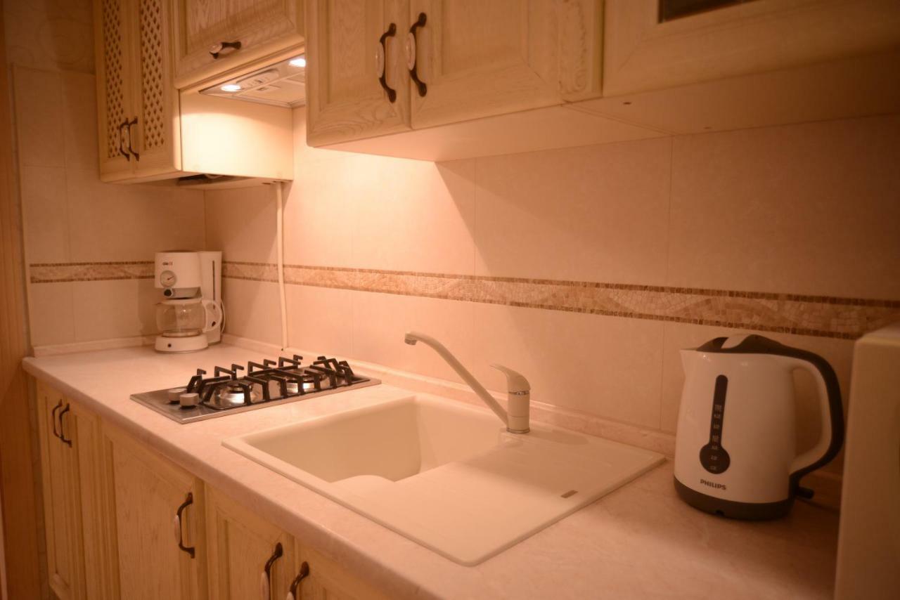 Apartment For Rent On Deribasovskaya Street Odessa Exterior foto