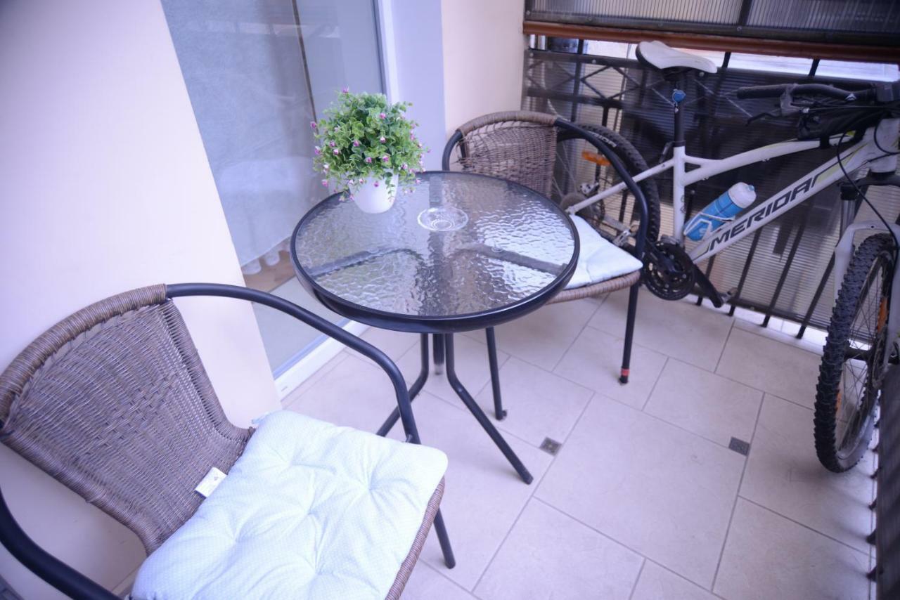 Apartment For Rent On Deribasovskaya Street Odessa Exterior foto